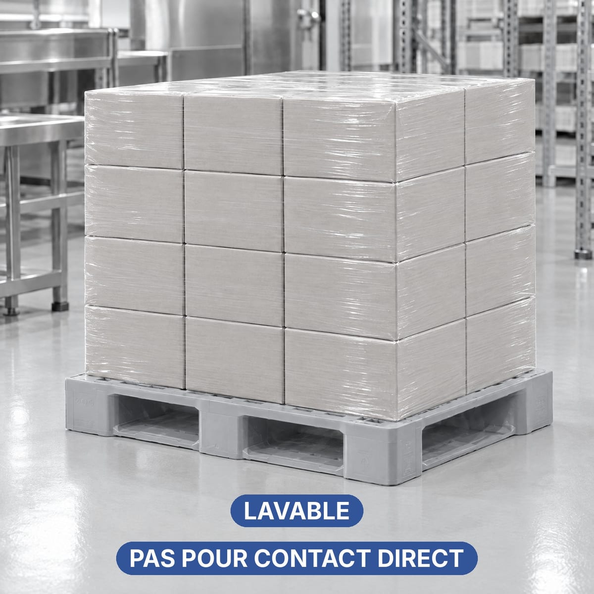 Palette hygiénique ROLL PPH1 à semelles fermées dans un entrepôt propre avec des cartons scellés