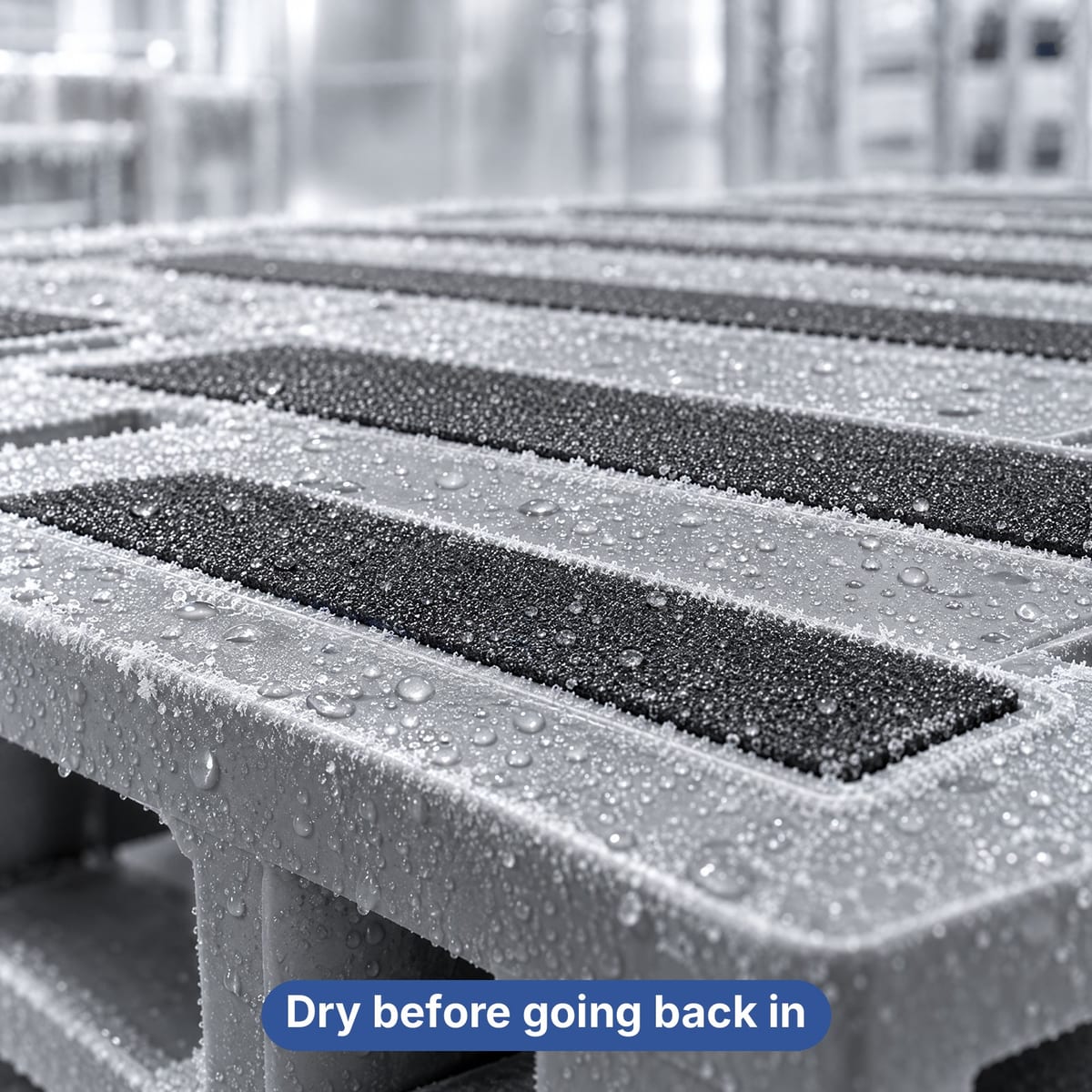 Plastic pallet deck with condensation and anti-slip strips along the edge