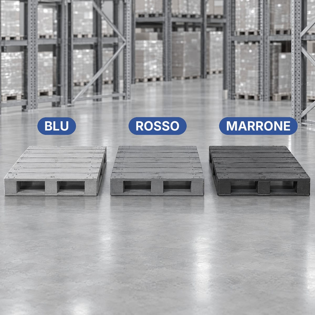 Tre pallet in legno a noleggio affiancati nei colori dei pool: blu, rosso e marrone