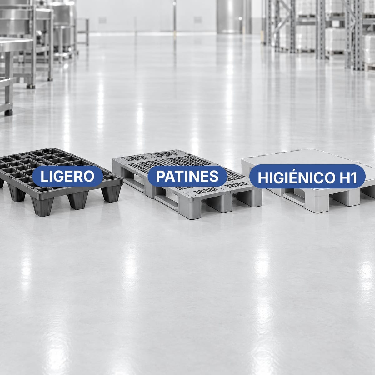 Palets de plástico de fabricantes europeos uno junto a otro: encajable, con patines y pesado higiénico